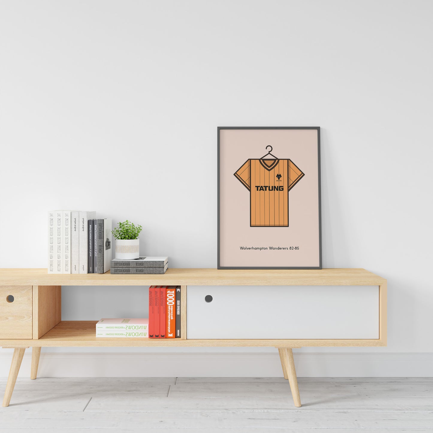 Wolverhampton Wanderers 1982-85 Home Football Kit